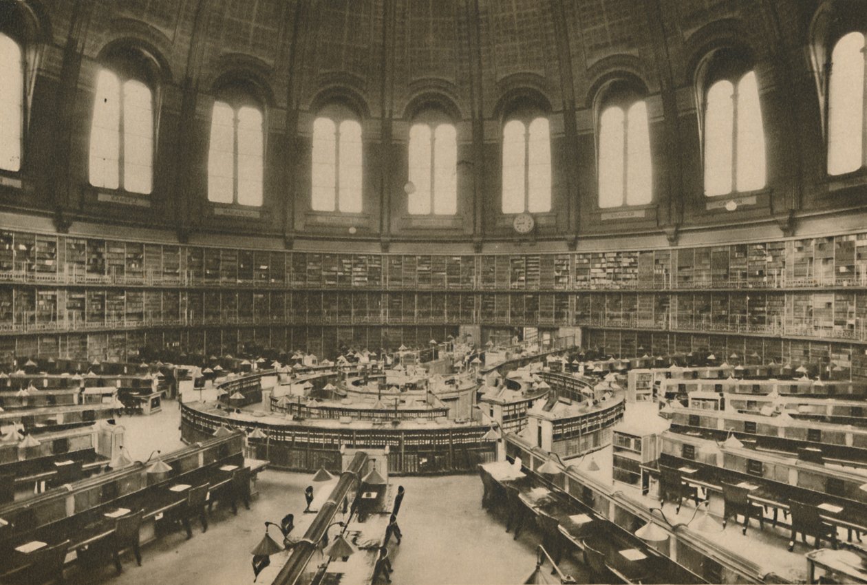 Reading Room of the Great Library på British Museum sett från entrén, c1935. av Fleming