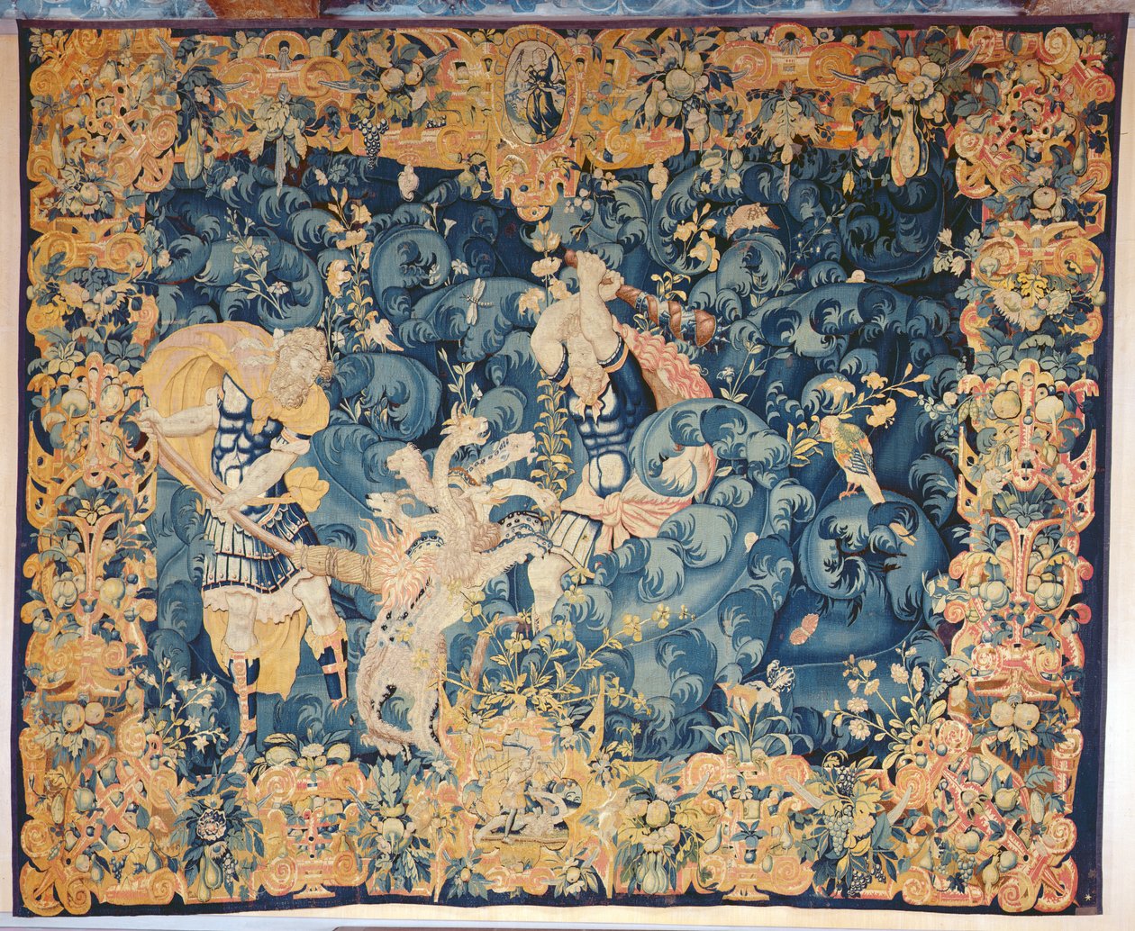 Hercules and the Lernaean Hydra, Audenarde Workshop (ull- och sidenväv) av Flemish School