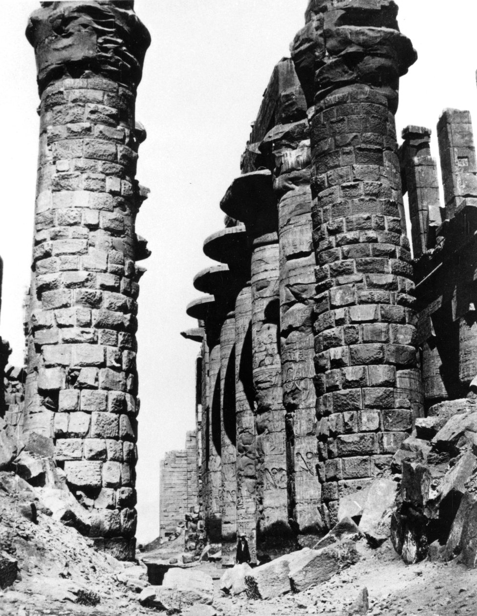 Kolonnad, hypostyle hall, Egypten, 1878 av Félix Bonfils