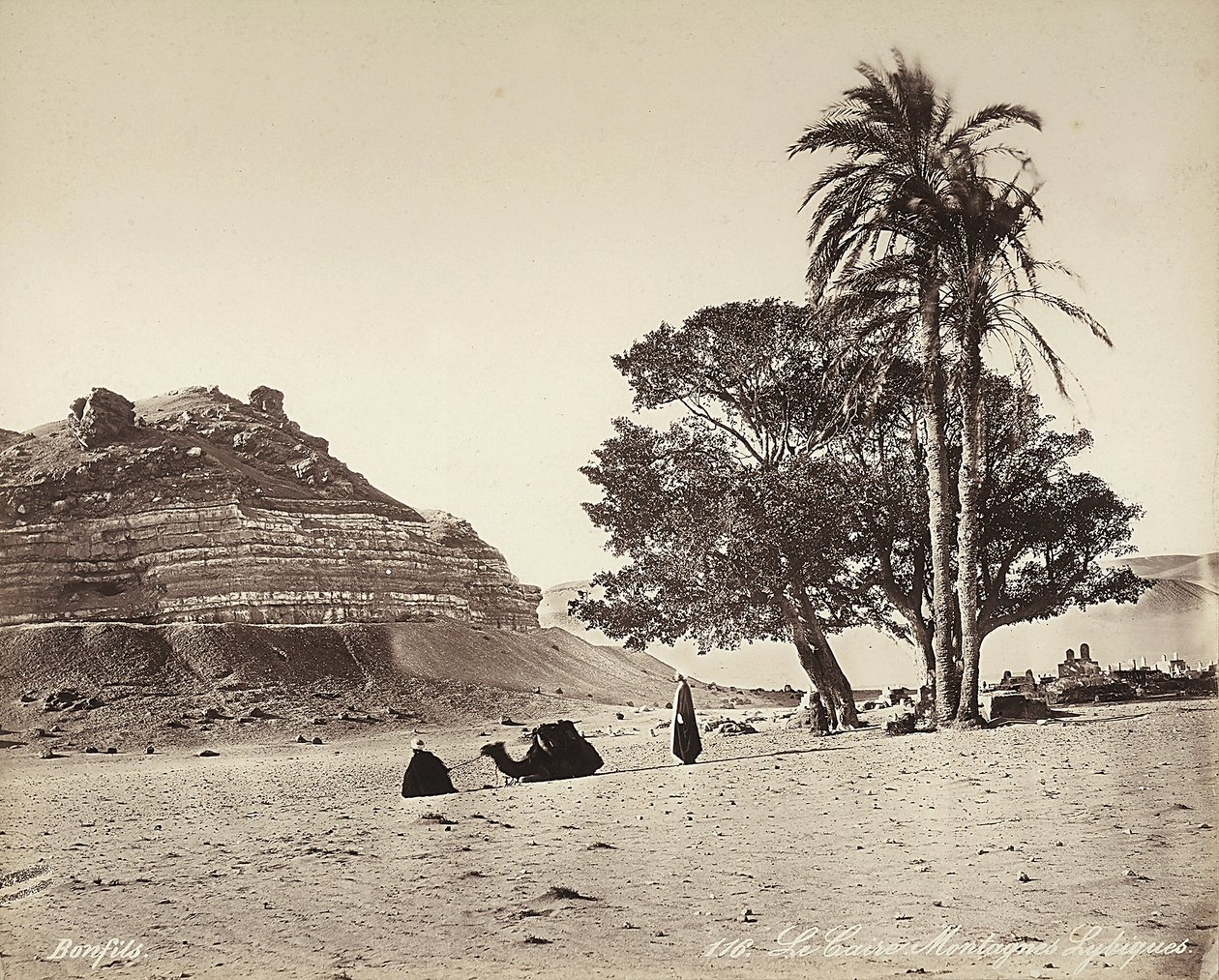 Ökenområde i utkanten av Kairo, Egypten av Félix Bonfils