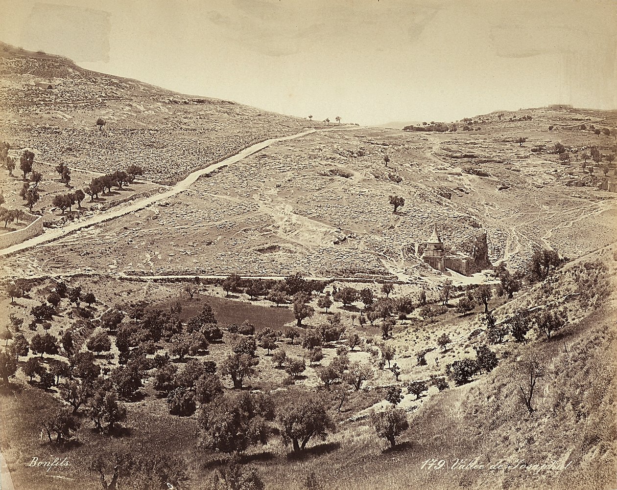 Panoramautsikt över Cedrondalen eller Josafat, i utkanten av Jerusalem av Félix Bonfils
