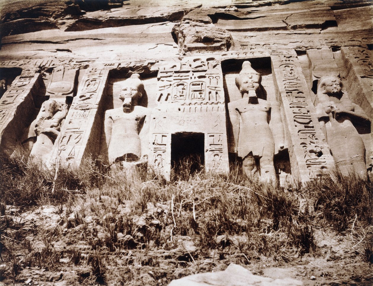 Abou-Semblil, Petit Speos, centrala delen av fasaden, ca 1853-54 av Félix Teynard