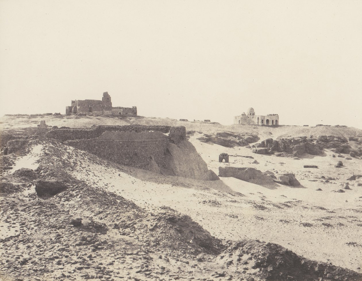 Assuan, ruinerna av den antika arabiska inhägnaden, sydöst om staden, 1851-52, tryckt 1853-54. av Félix Teynard