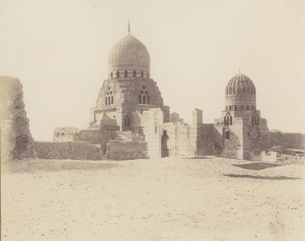 Kairo, Tombs of Mamluk Sultans, 1851-52, tryckt 1853-54. av Félix Teynard