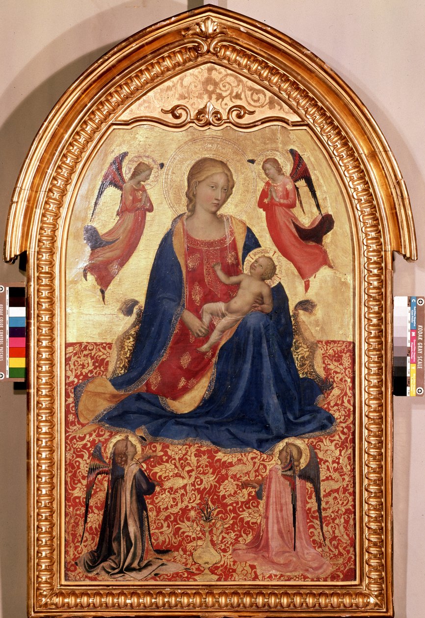 ""Jungfru och barn och änglar"" (Jungfru och barn med änglar) Tempera på trä av Guido di Pietro (eller Fra Giovanni da Fiesole) sa Fra Angelico eller il Beato (1400-1455) 1425 Mått 81x51 cm Eremitagets museum , Sankt Petersburg av Fra (c.1387 1455) Angelico