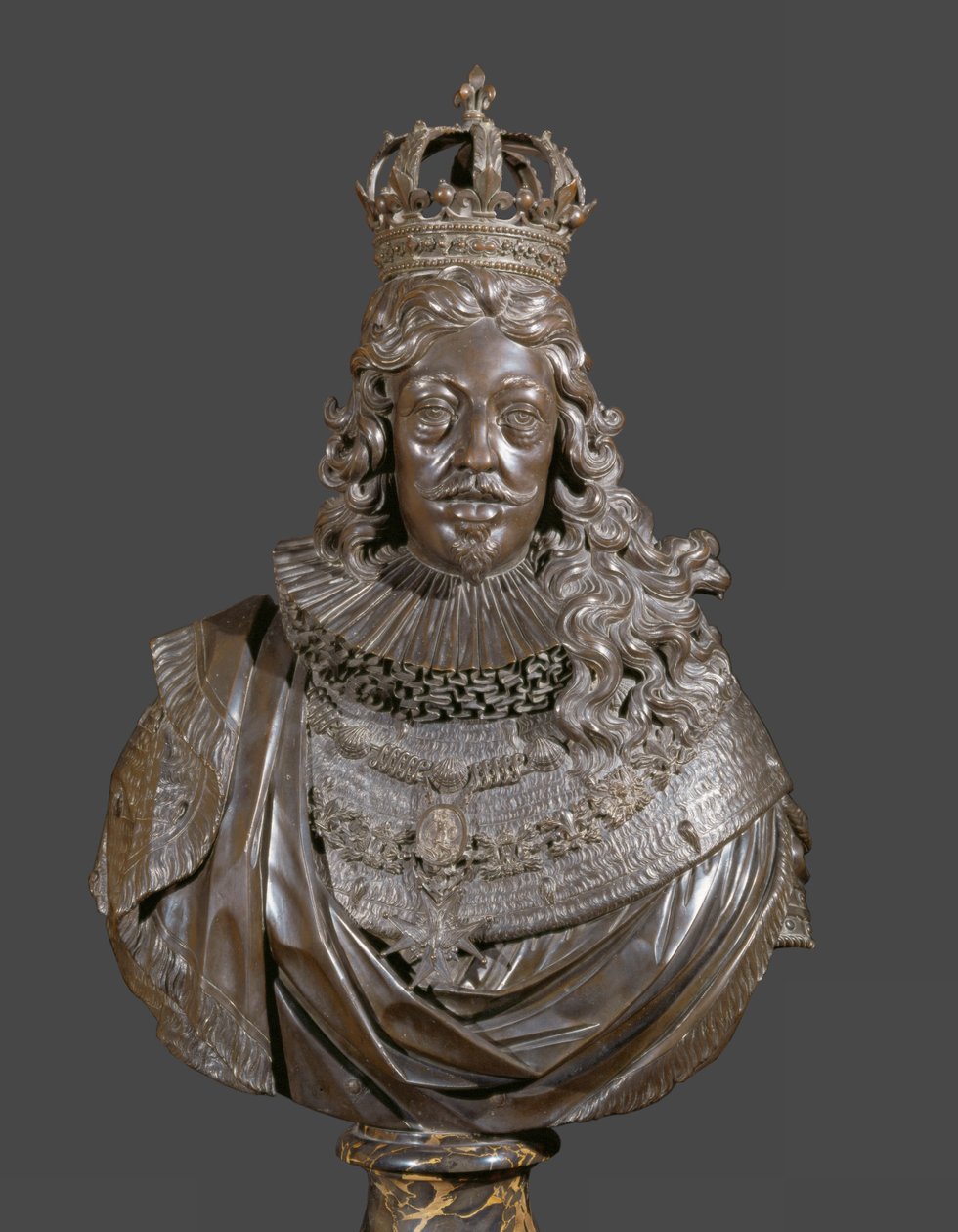 " Les Bronzes de la Couronne", består av bronsskulpturer som huvudsakligen samlats in av och skänkts till Ludvig XIV... av Francesco Bordoni