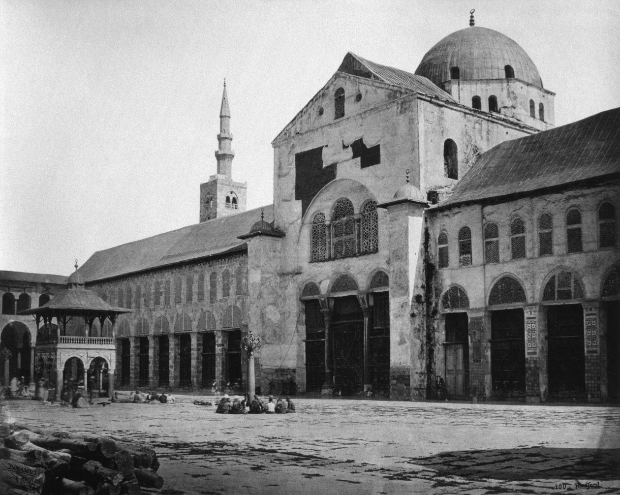 Utvändig vy av bönehallen, Umayyad-moskén, Damaskus, Syrien, 1862 av Francis Bedford