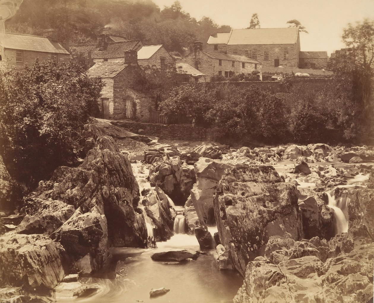 Vid Pont y pair, Bettws-y-Coed, North Wales, 1856. av Francis Bedford