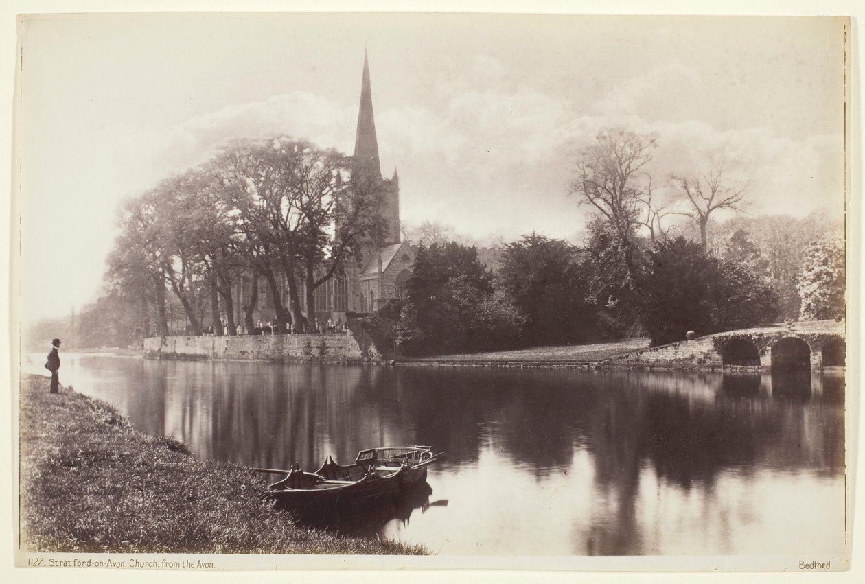 Stratford-on-Avon, kyrka från Avon av Francis Bedford