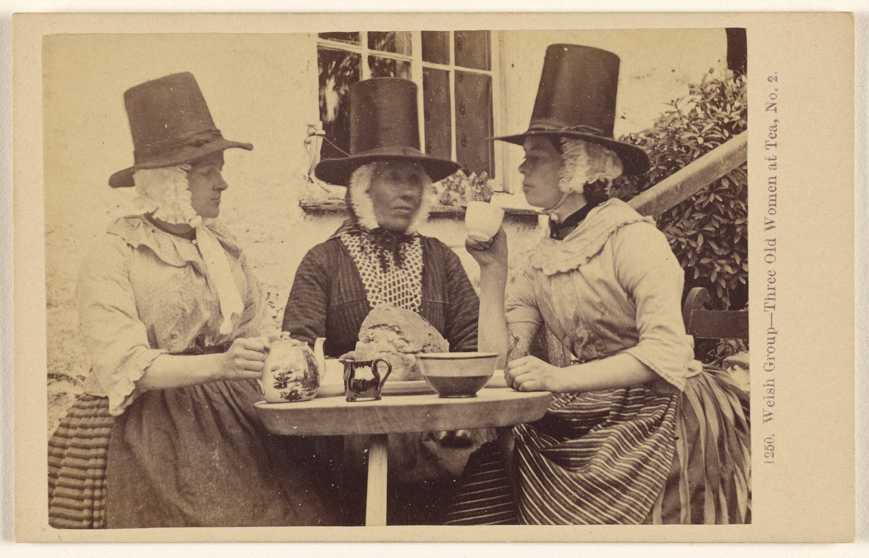Welsh Group - Tre gamla kvinnor vid teet, nr 2 av Francis Bedford