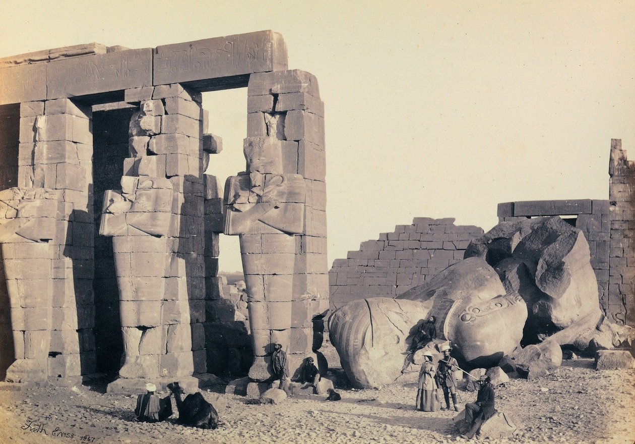 "Egypten och Palestina": detalj av de osiriska pilastrarna i Ramesseum, Ramses II:s begravningstempel, Thebe av Francis Frith