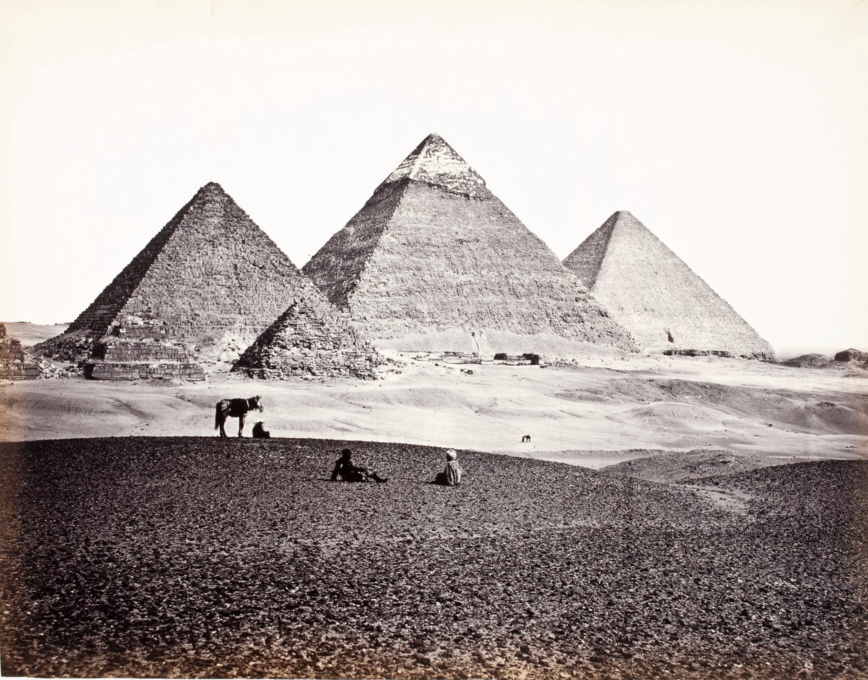 Pyramiderna i El-Geezeh (från sydväst) av Francis Frith