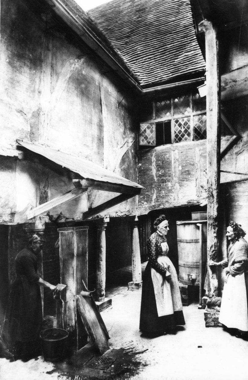 The Biggins innergård, Hitchin, 1903 av Francis Frith