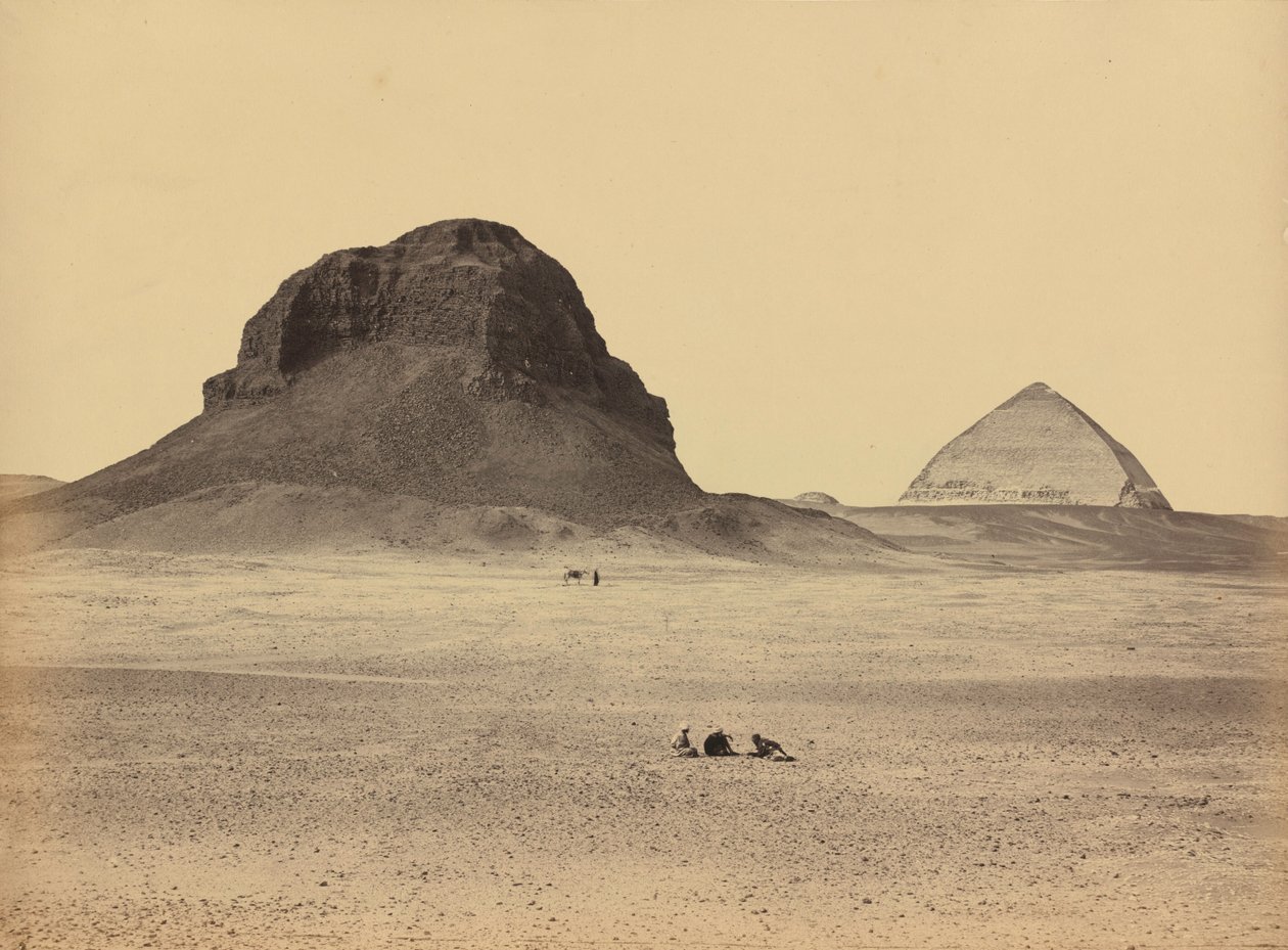 Pyramiderna i Dahshoor från öster,1857 (foto) av Francis Frith