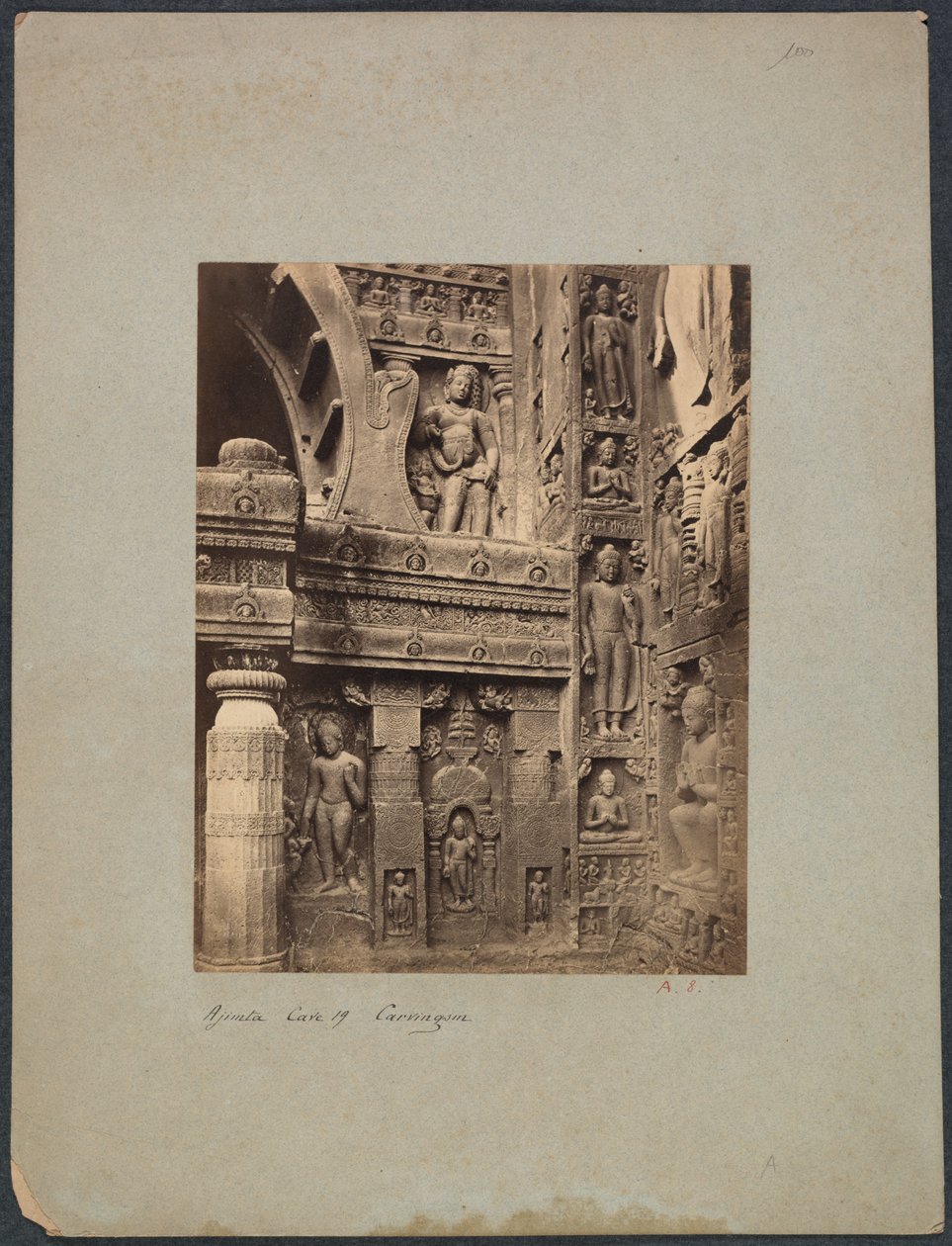 Ajinta-grottan nr. 19, 1850-1870-talen. av Francis Frith and Co.