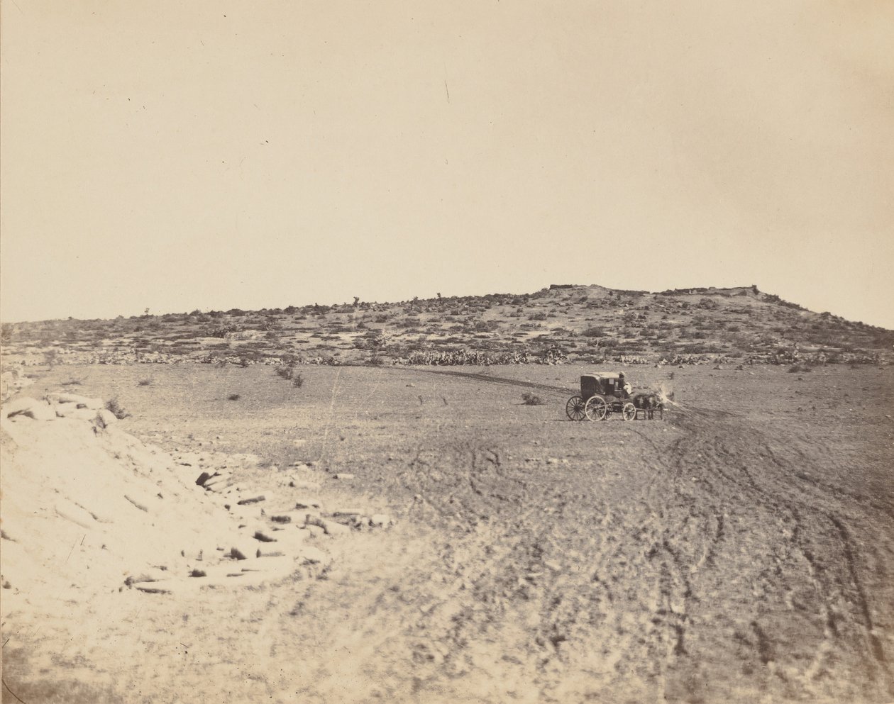 [Plats för avrättning av kejsar Maximilian], 1867. av Francois Aubert