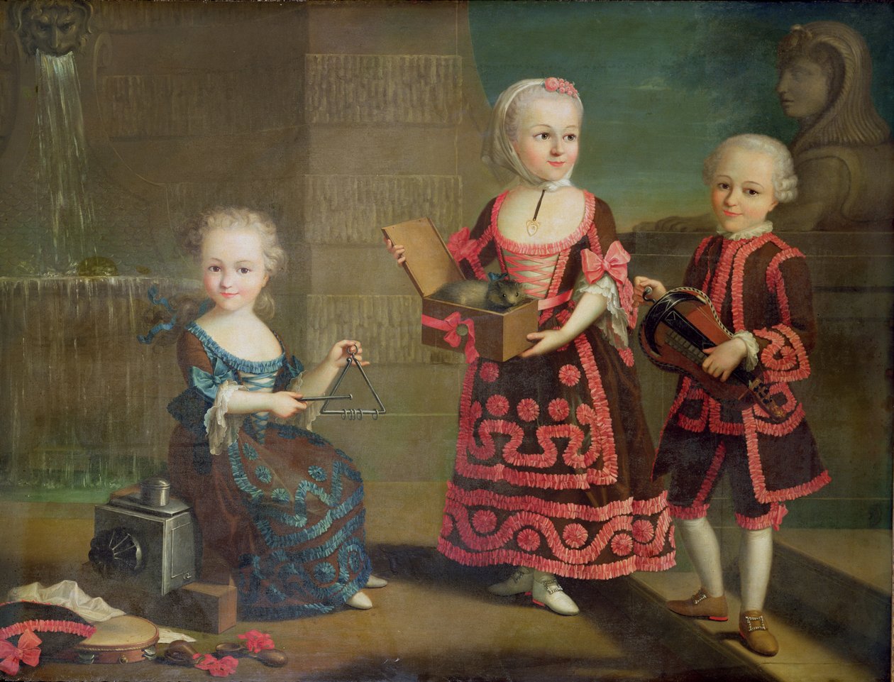 Ett gruppporträtt av en flicka med en silkesapa i en låda, en flicka med en triangel som sitter på en trolllykta och en pojke med en linda av Francois Hubert Drouais