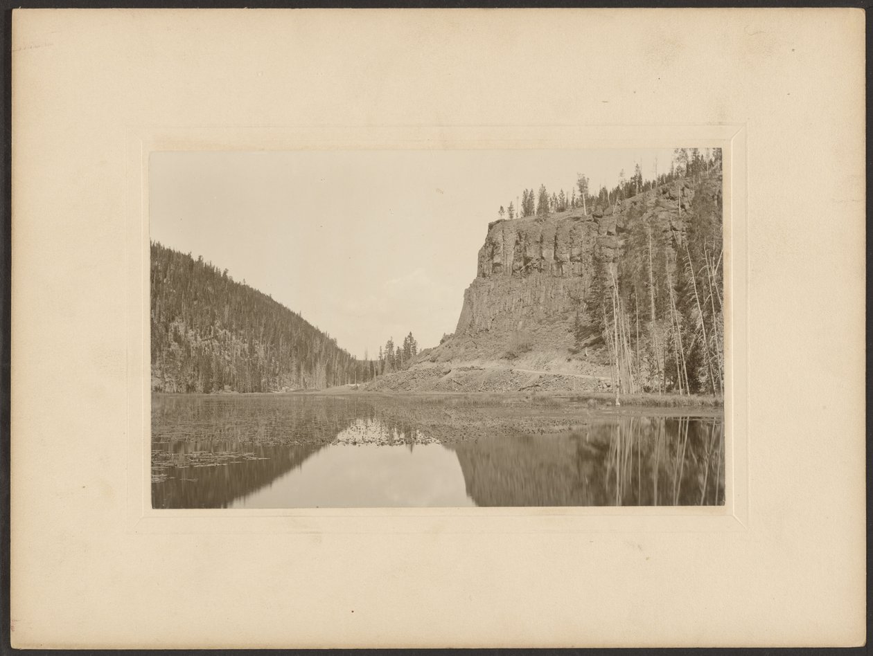 Obsidian Cliff av Frank Jay Haynes