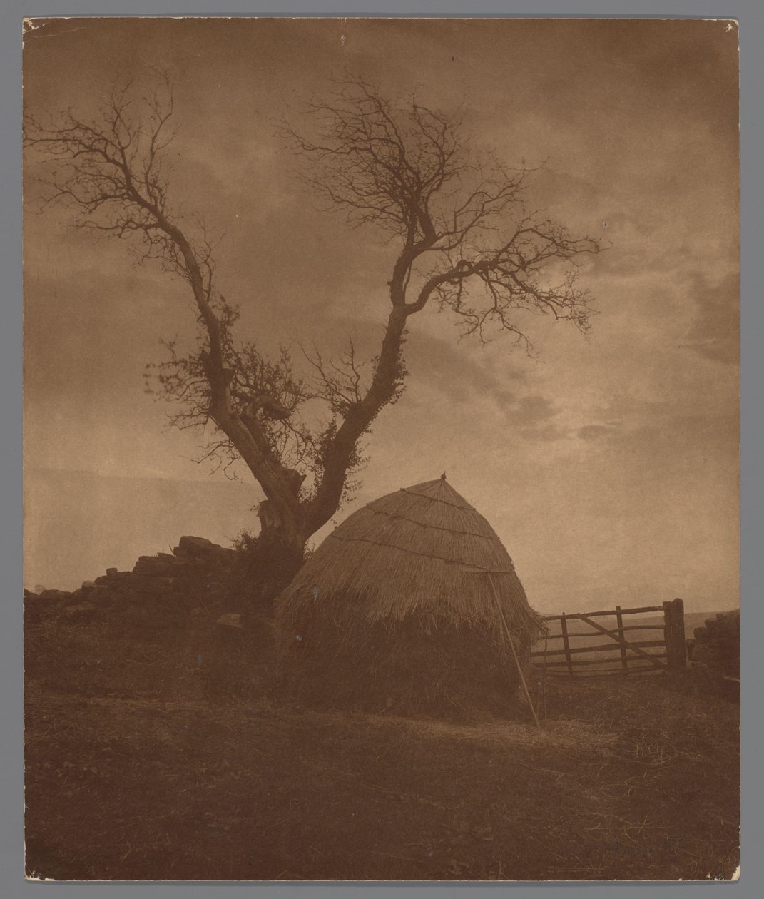 Egton Bridge i Whitby vid zonsondergang The Curfew of the Sun (titel på objekt) av Frank Meadow Sutcliffe