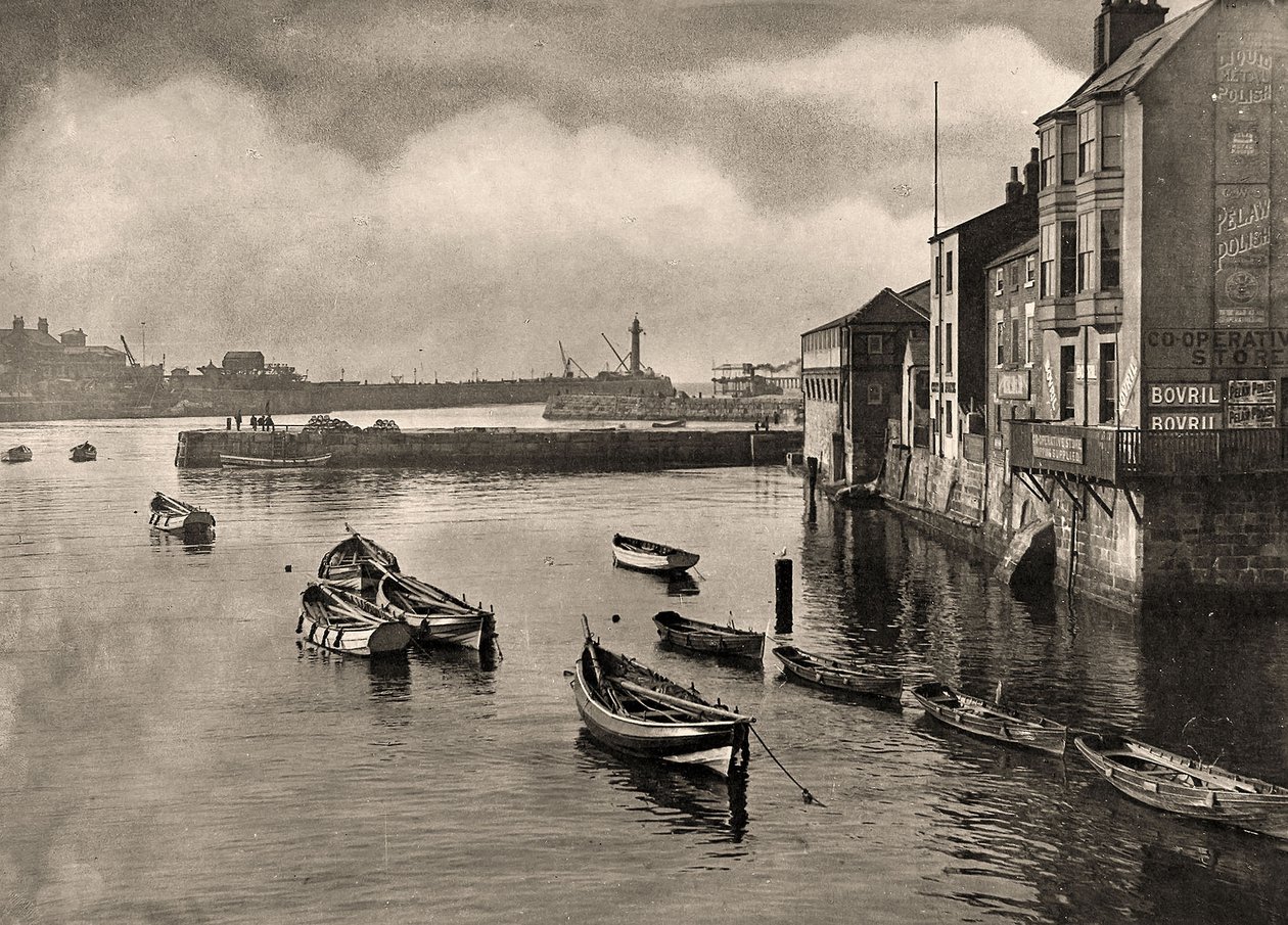 Utsikt över hamnen, Whitby, North Yorkshire, c1889 av Frank Meadow Sutcliffe