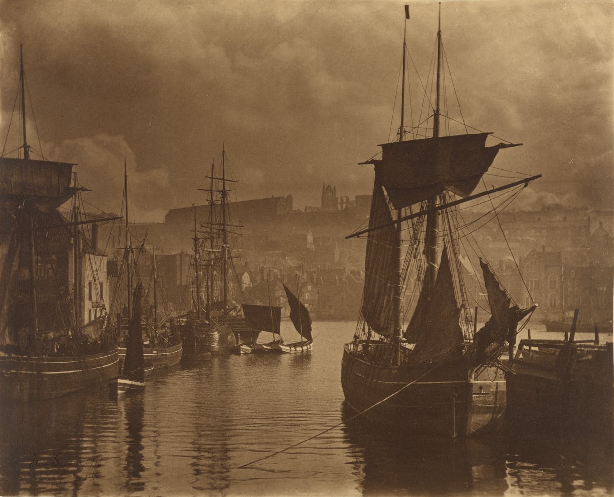 Whitby hamn, slutet av dockan, 1880 av Frank Meadow Sutcliffe