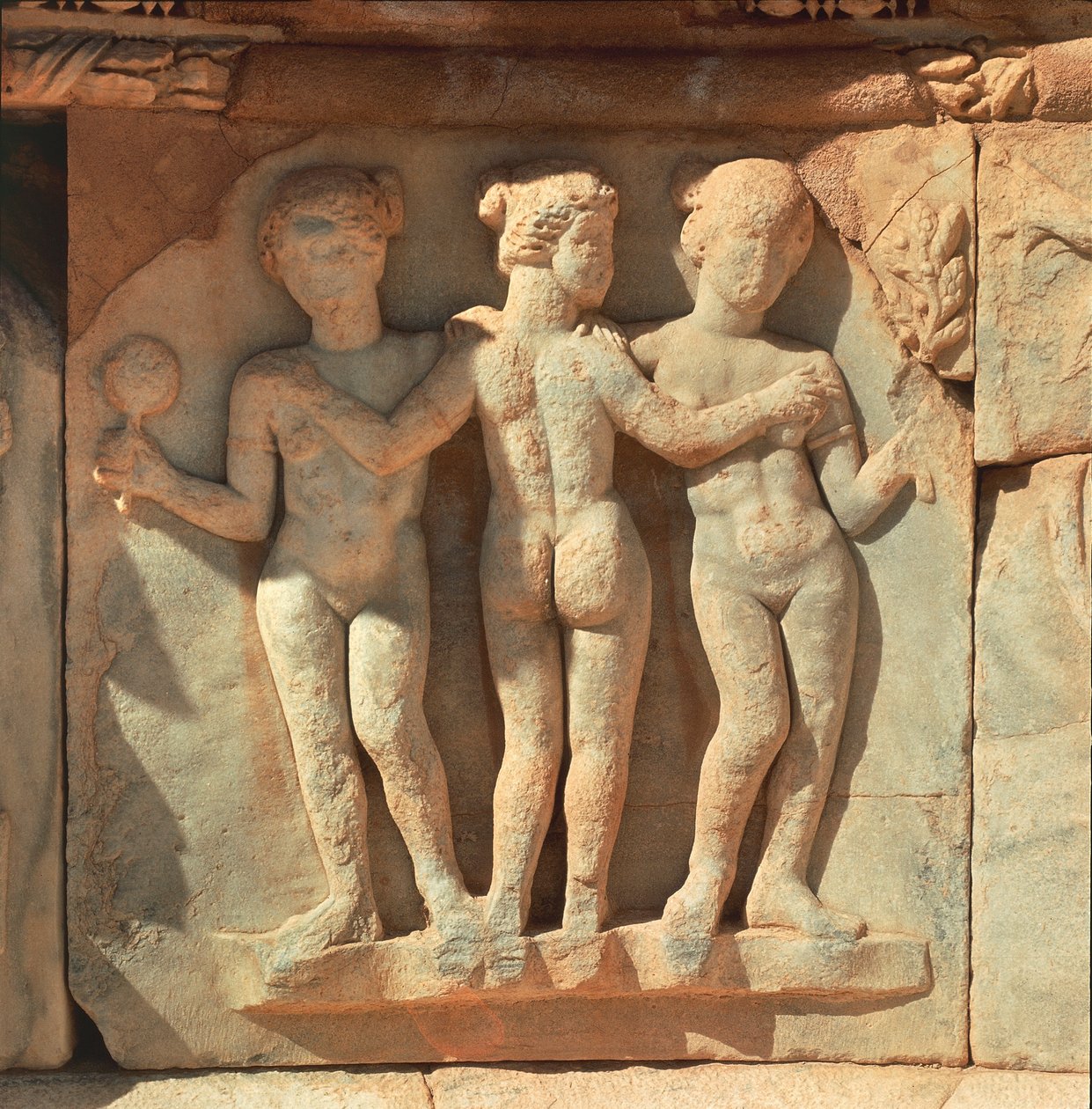 Libyen, Historiska Tripolitanien, Forntida Sabratha, Teater, Detalj av relief av Painter Darius