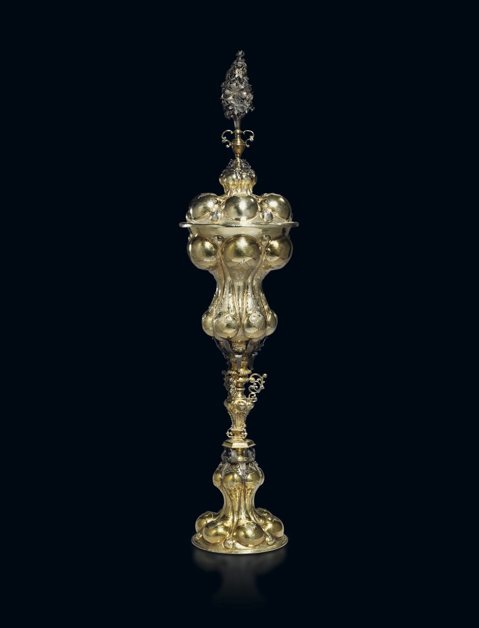 Paketförgylld kopp och lock, 1609-29 av Franz Fischer