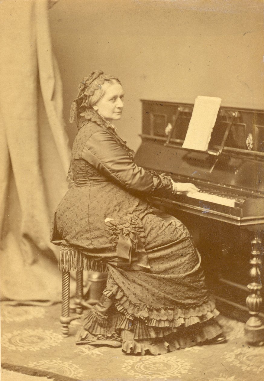 Porträtt av Clara Wieck-Schumann 1819-1896 vid pianot, ca 1878. av Franz Hanfstaengl
