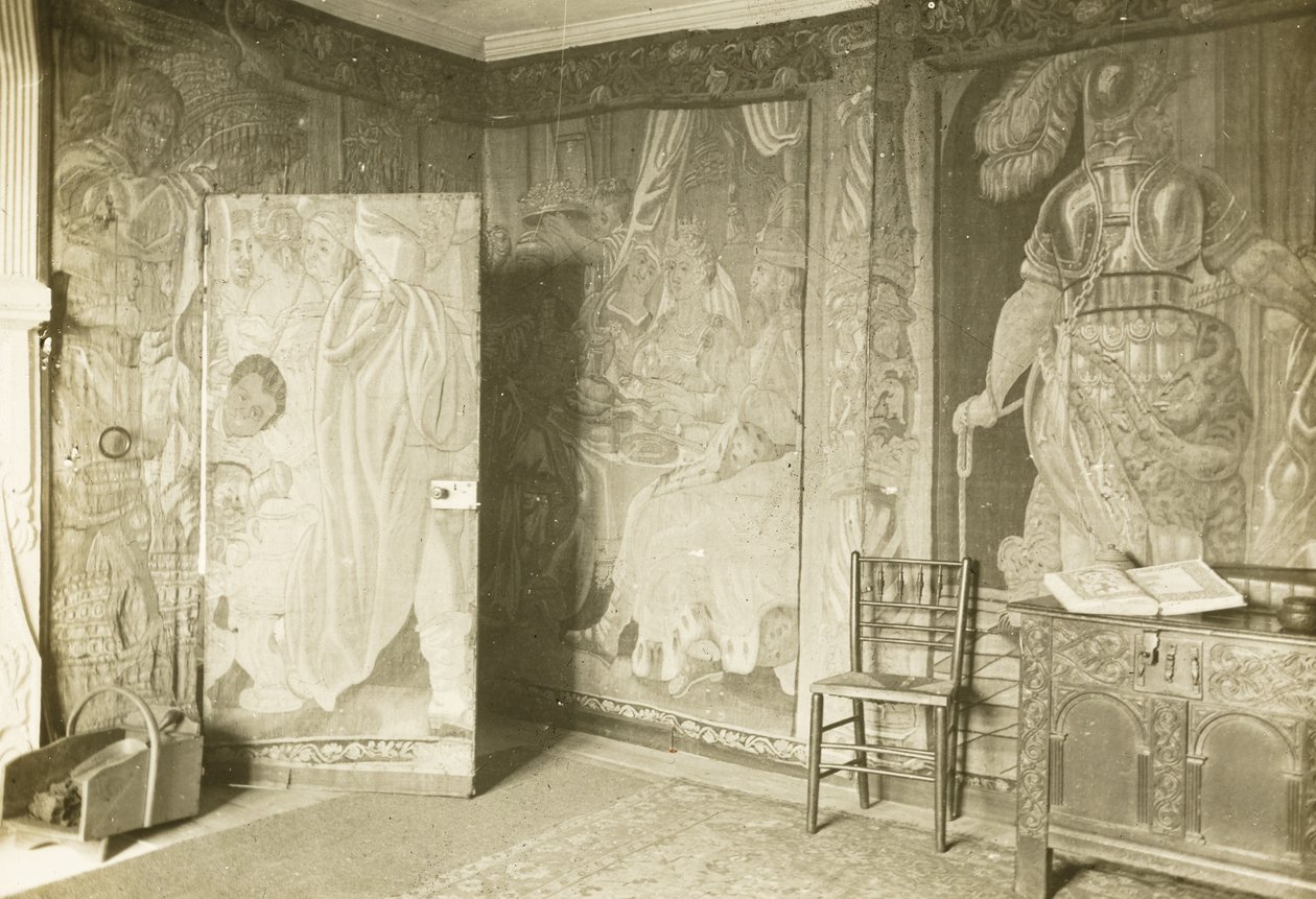 Kelmscott Manor: I rummet med gobelängvävnader av Frederick H. Evans