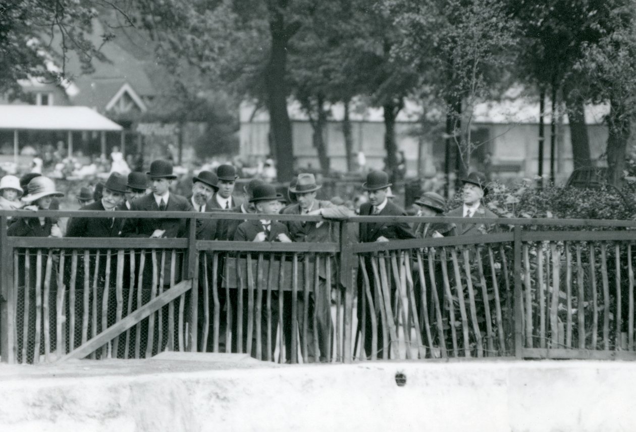 Kungen av Italien, Victor Emmanuel III, besökte London Zoo 1924 av Frederick William Bond