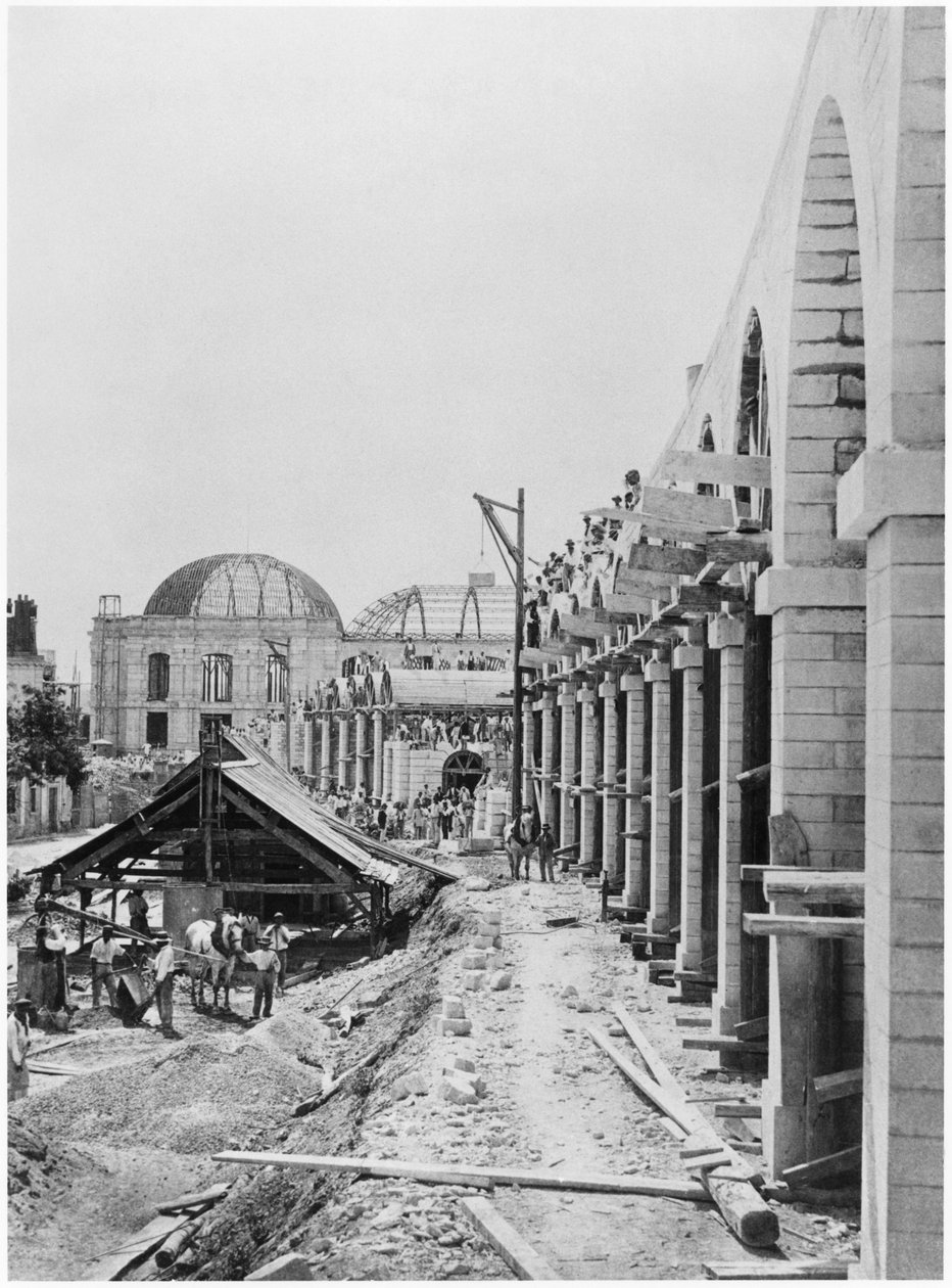 Konstruktion av viaduktbron av Auteuil nära Auteuil station, Paris, c.1900 av French Photographer