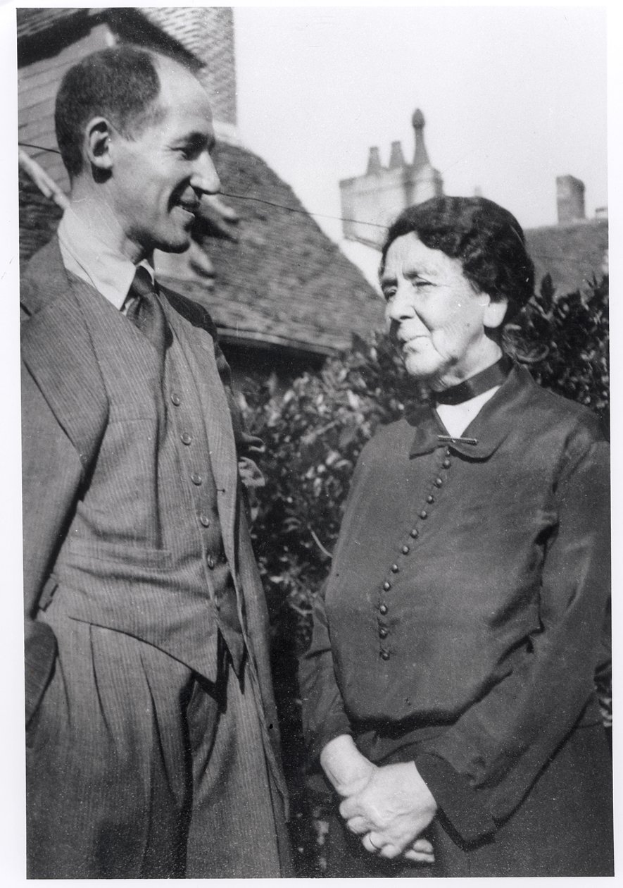 Marcel Jouhandeau (1888-1979) med sin mor, ca 1931 av French Photographer