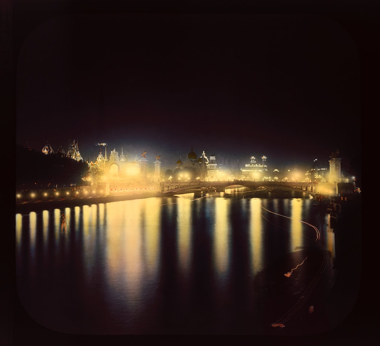 Parisutställning: Night View, 1900 (lanternbild) av French Photographer