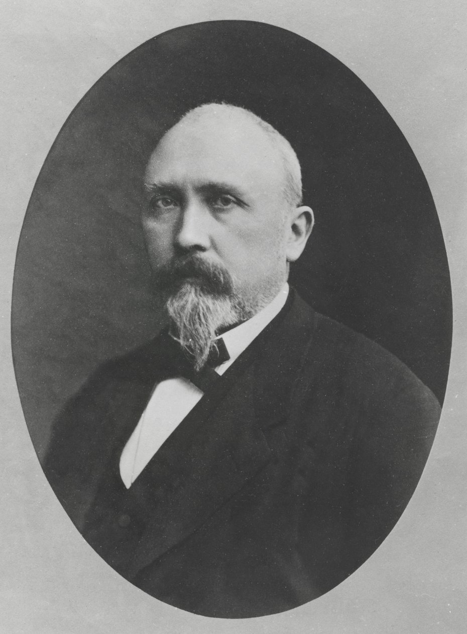 Porträtt av Paul-René Léon Ginain av French Photographer