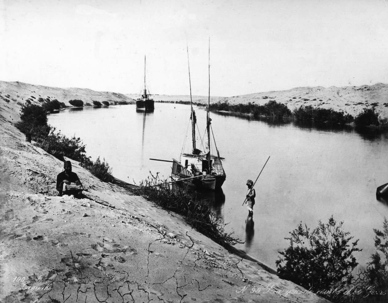 Suezkanalen, ca 1875 av French Photographer