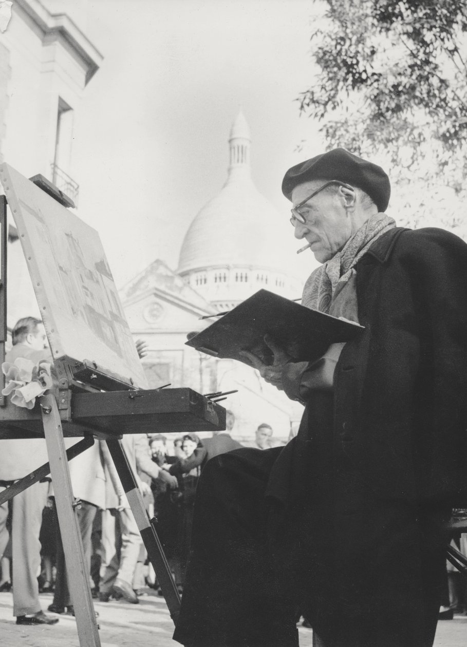 Konstnären Maurice Utrillo målar vid sitt staffli i Montmartre, Paris, 1950-talet av French Photographer