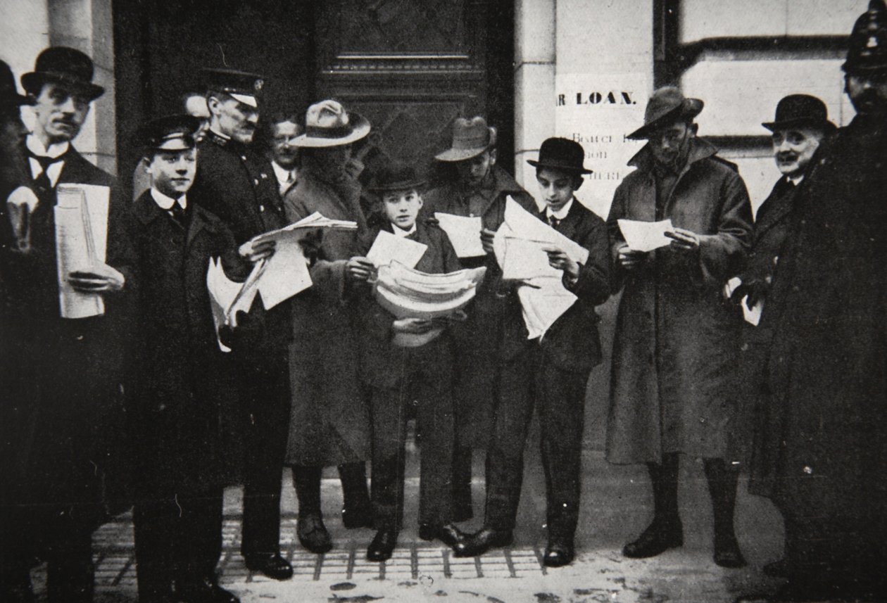 Krigslån: tidiga sökande med prospekt, illustration från The Illustrated War News, januari 1917 av French Photographer