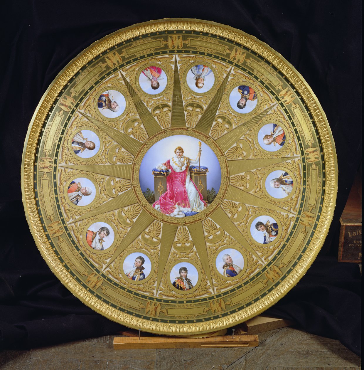Austerlitz-bordet, inlagt med Sevres-plaketter till minne av Napoleons seger i Austerlitz, 1808-10 (guld och porslin) (se även 232838) av French School