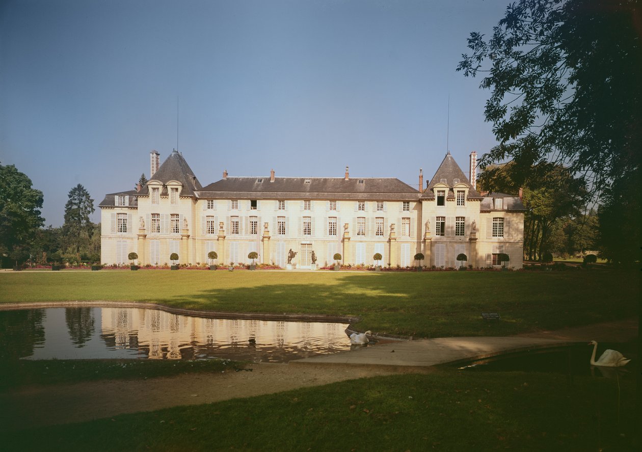 Utsikt över trädgårdsfasaden, byggd 1622 av French School