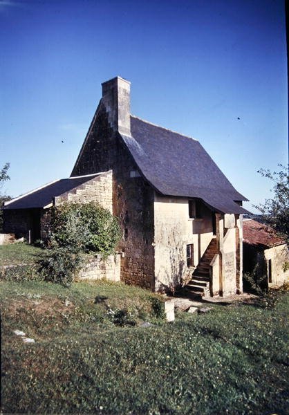 Utsikt över huset som antas vara födelseplatsen för Francois Rabelais (ca 1494-1553) av French School