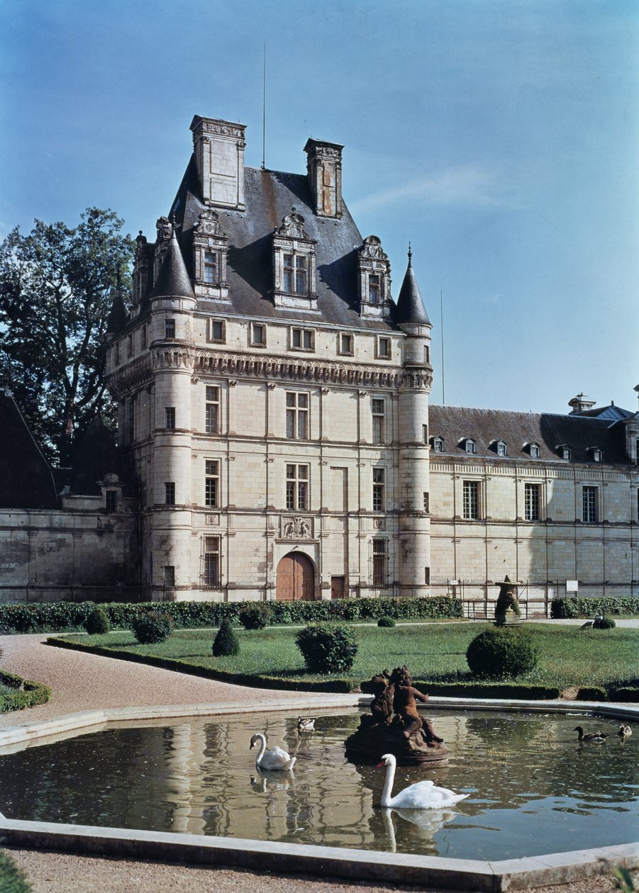 View of the west facade, building begun in 1540  av French School