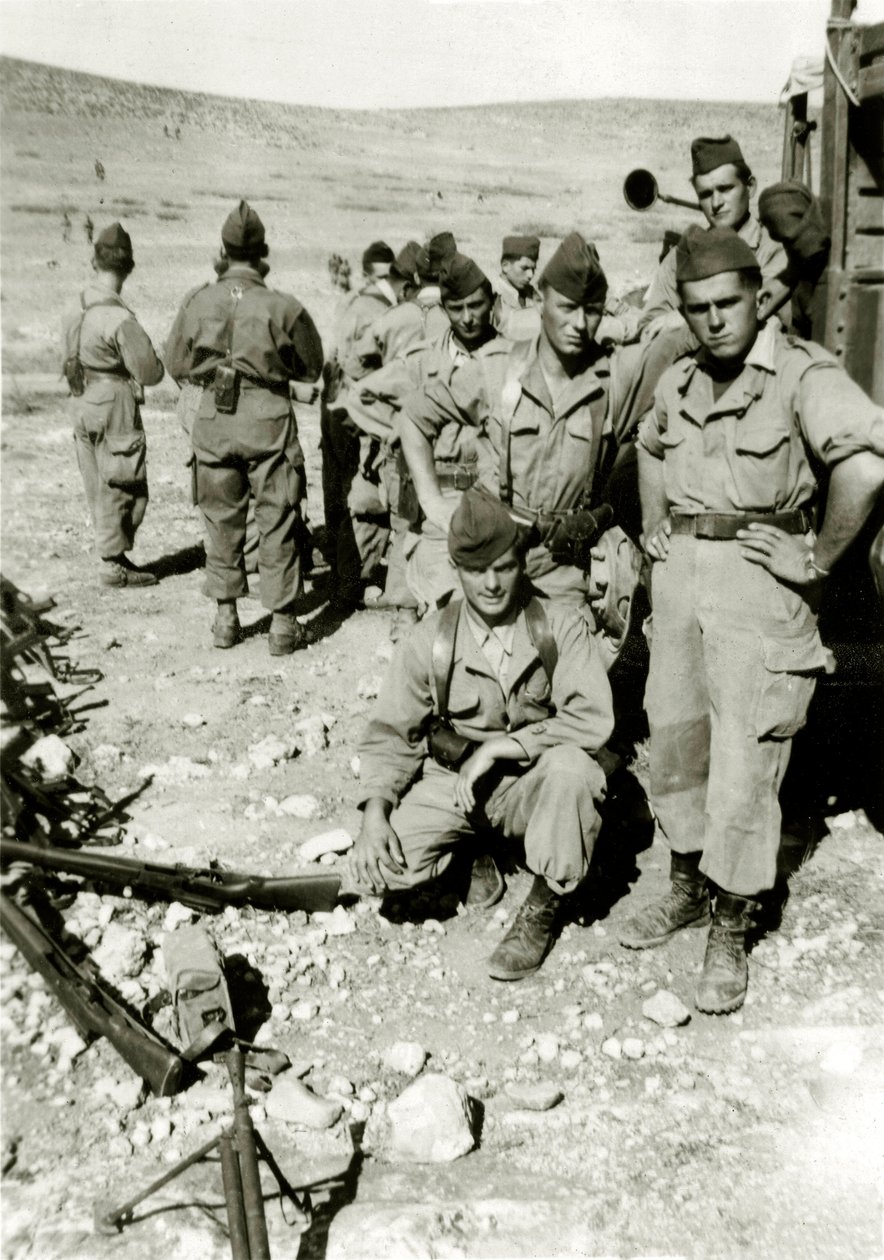 Algeriets krig: unga franska soldater i Jebel cirka 1960 av French Photographer