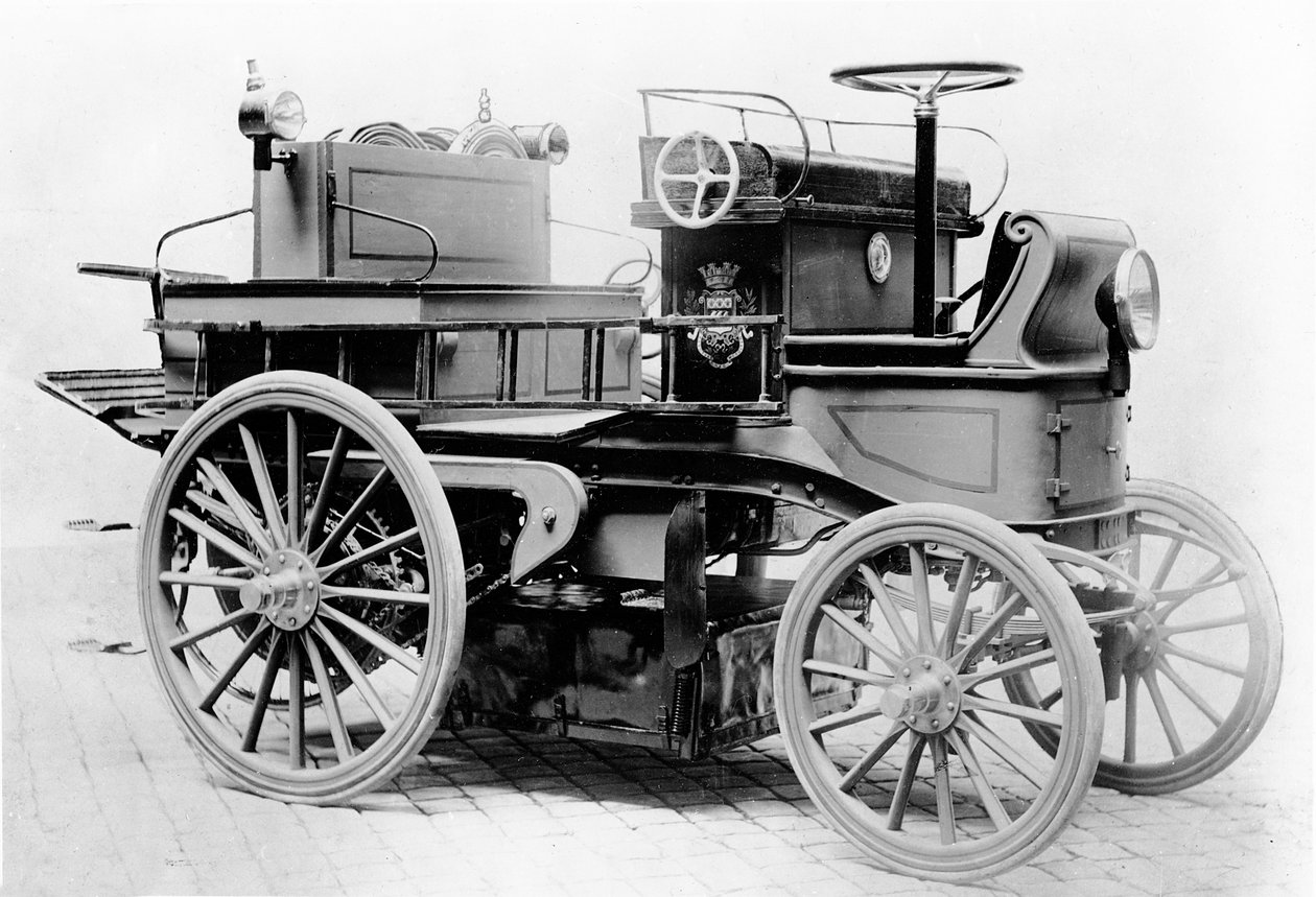Elektrisk bil för Paris brandkår, 1899 av French Photographer