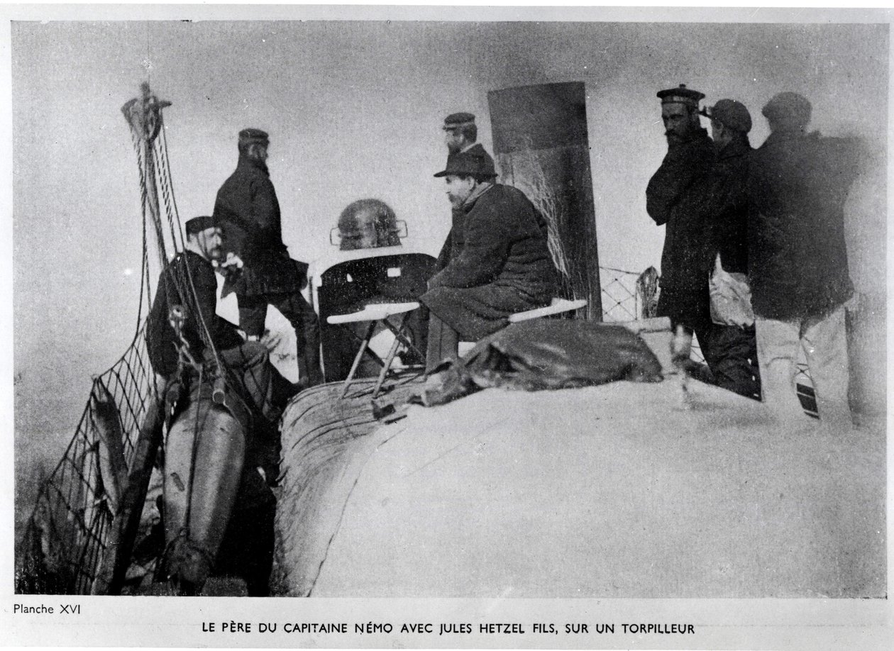 Jules Verne (1828-1905) och Jules Hetzels son på en torped. av French Photographer