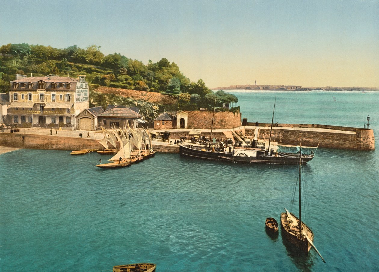 Dalens näbb, Dinard, 1890-1900 av French Photographer