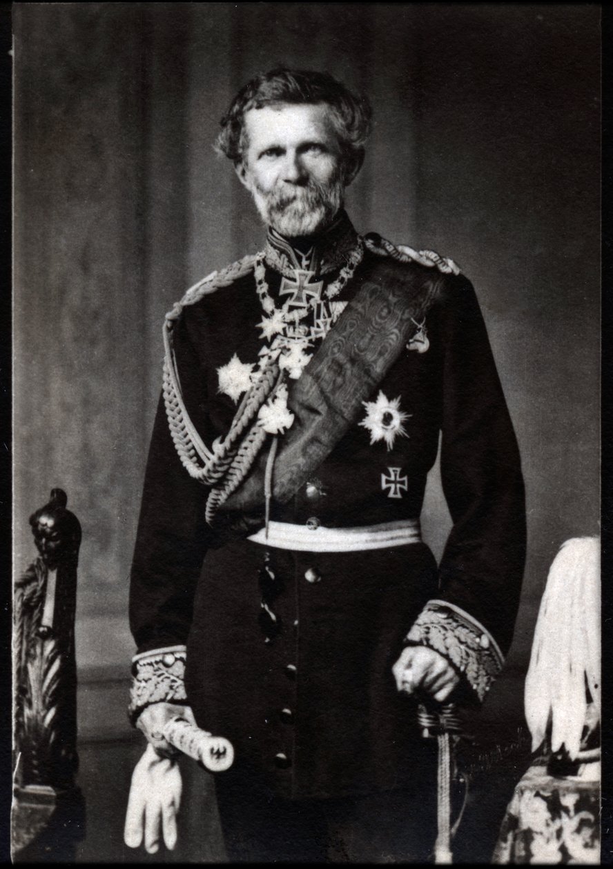 Porträtt av Edwin Freiherr von Manteuffel (baron von Manteuffel) (1809-1895), tysk fältmarskalk. av French Photographer