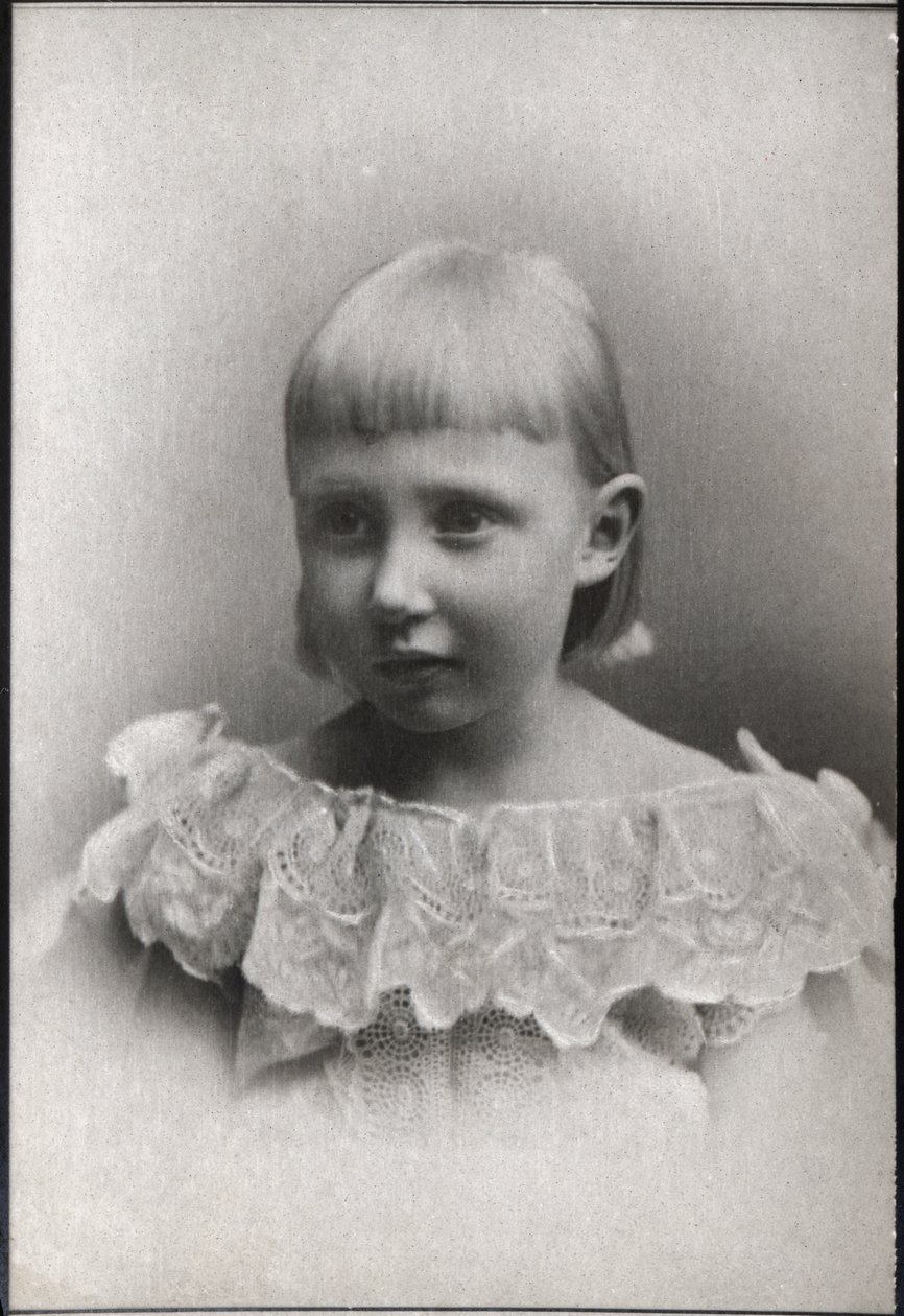 Porträtt av prinsessan Dagmar av Danmark och Island (1890-1961). av French Photographer