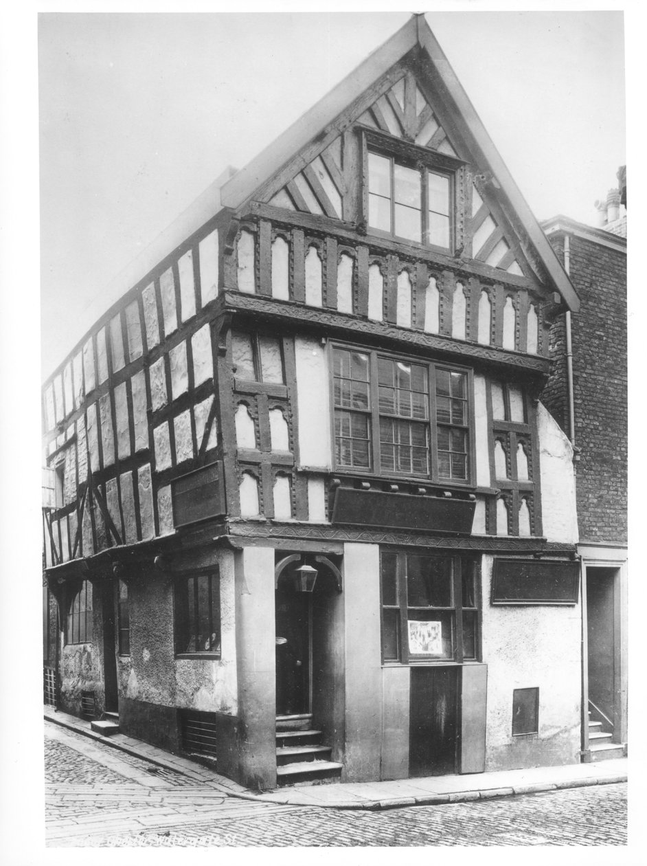 Huset i Bournville, ca 1900 av French Photographer