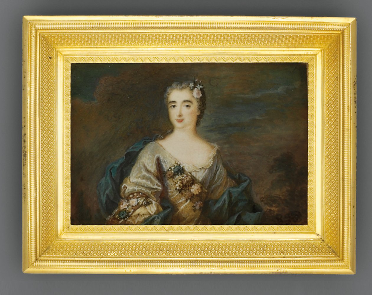 En dam som heter Louise-Jeanne de Durfot, Duchesse de Mazarin et de la Meilleraye, ca 1750 (akvarell på elfenben) av French School