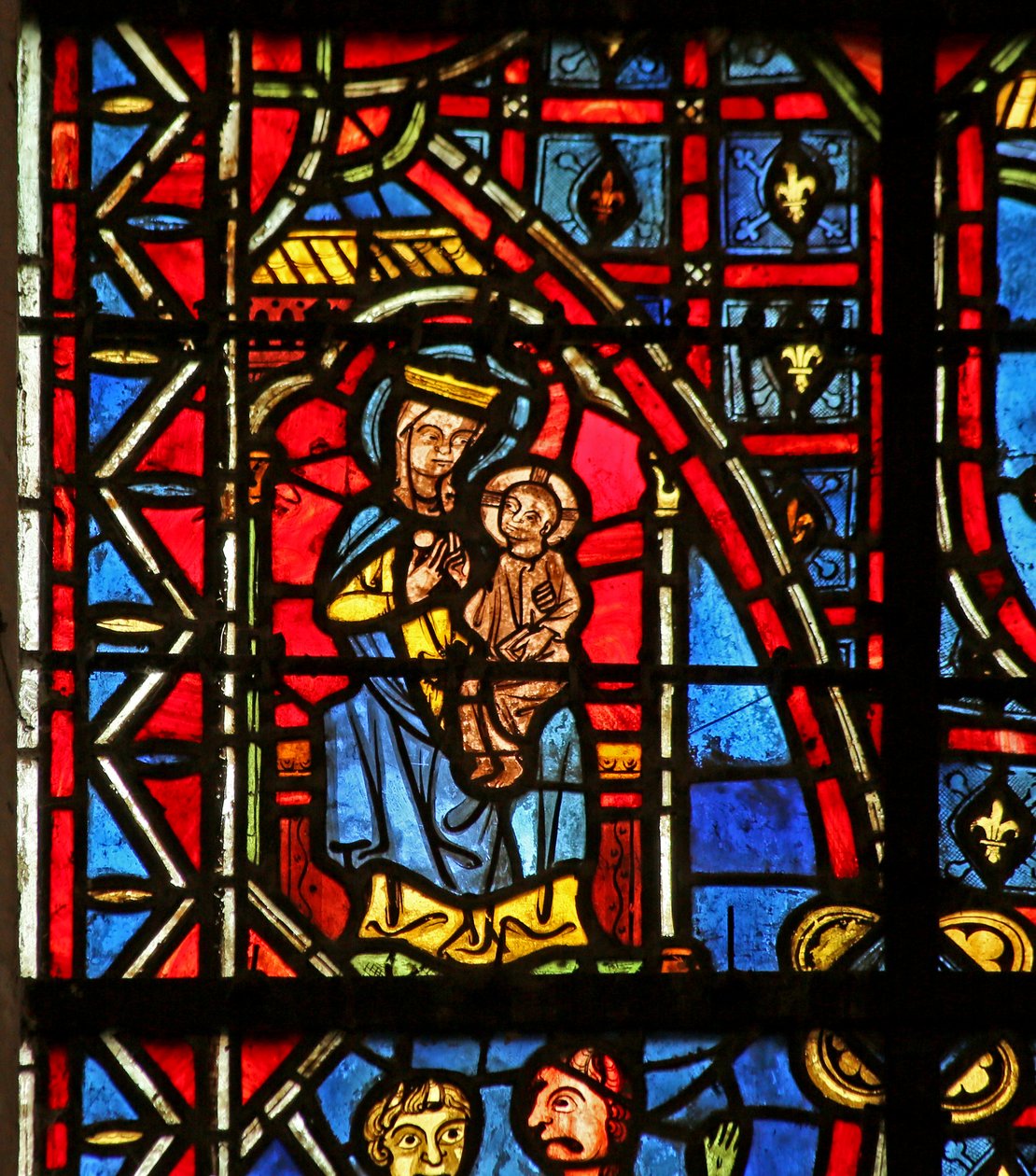 En staty av Jungfru Maria av French School